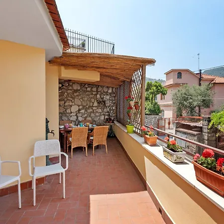 Casa La Dolce Pausa * Vico Equense